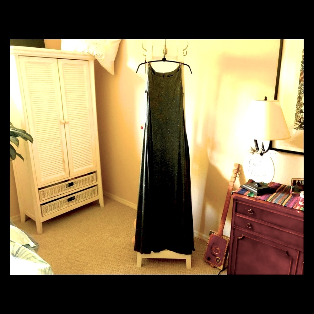 Huey Waltzer for Saks 5th Ave Evening Dress
